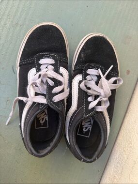 Vans Kids Black and White Old Skool Skate Sneakers